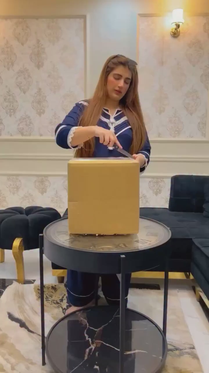 Bottle Neck Vase | Table Decoration